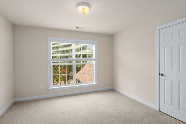 Building Photo - 217 Conservatory Drive