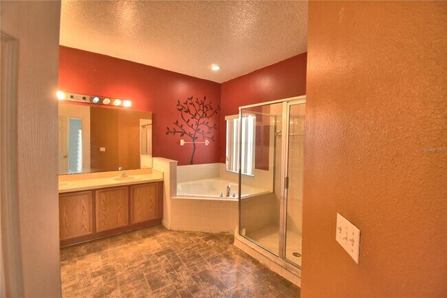 Building Photo - 439 Churchill Ct