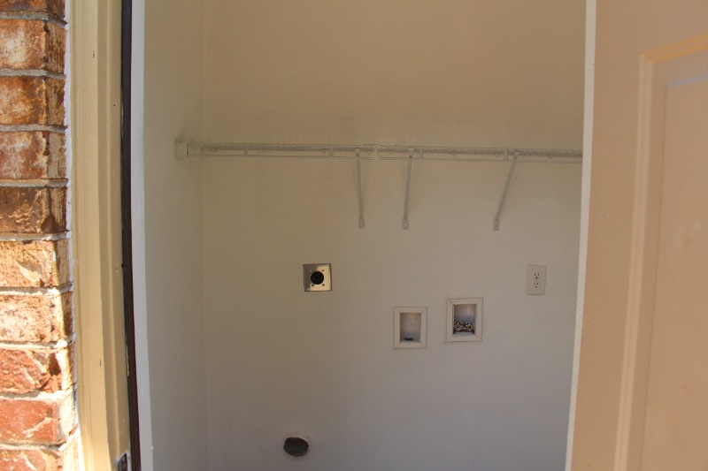 Building Photo - 697 Coventry Cir
