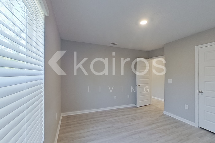 Building Photo - 4816 Malay Cir