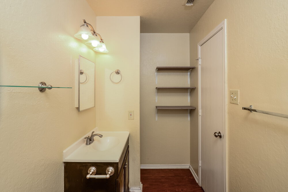 Building Photo - 10138 Amber Coral