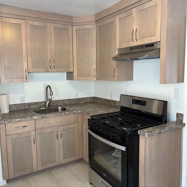 Building Photo - 4481 Westpoint St