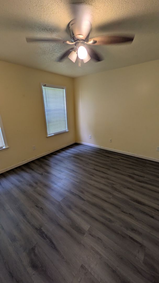 Building Photo - 417 Ridge Creek Dr, Clarkston, GA 30021