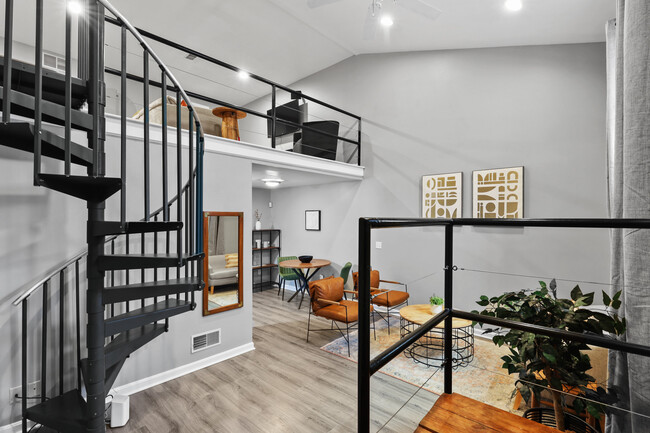 Building Photo - 404 Grindall St