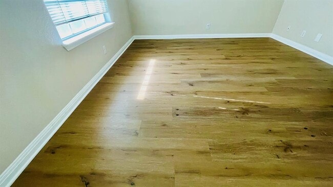 Building Photo - 600 Kawnee Dr