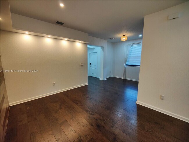 Building Photo - 15752 SW 44th Terrace