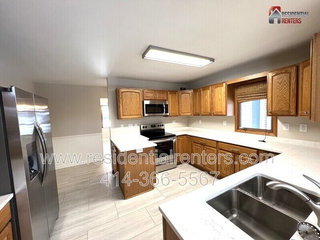 Building Photo - 13311 W Ferguson Rd