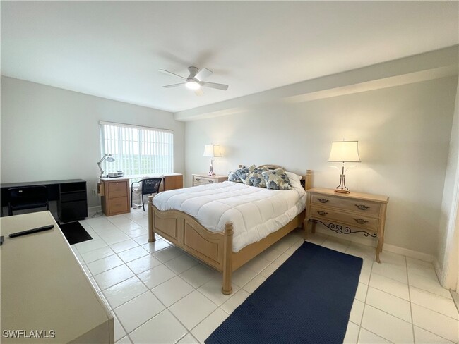 Building Photo - 13105 Vanderbilt Dr