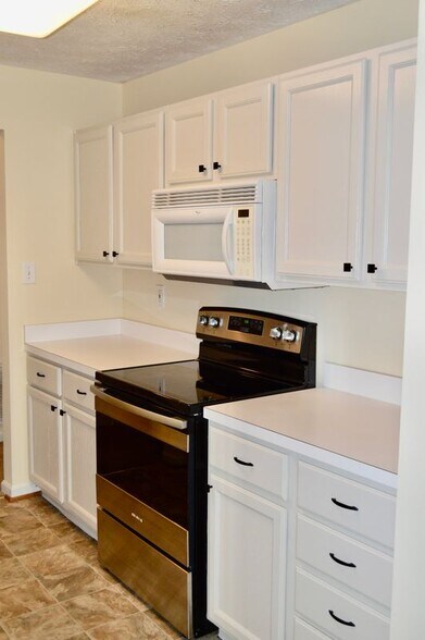 Building Photo - 6409 Weatherby Ct