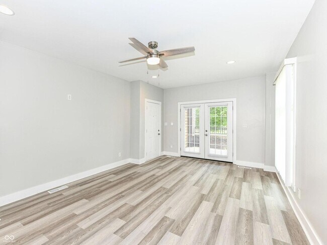 Building Photo - 2645 N College Ave