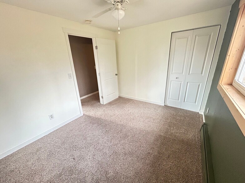 Building Photo - 3210 N Bald Eagle Dr