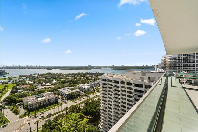 Building Photo - 10203 Collins Ave