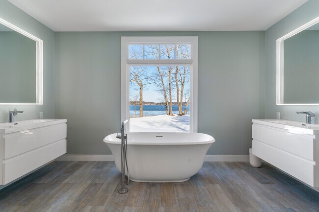 Building Photo - 44 Eagles Ln