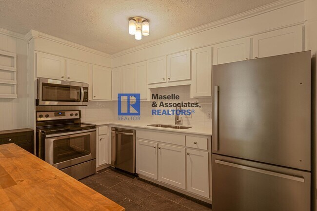 Building Photo - 4 Bed/2 Bath Home in Traceland North in Madison
