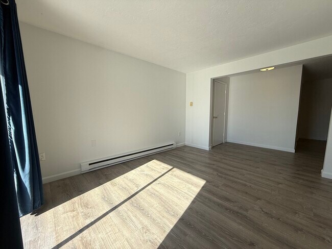 Building Photo - 151 Providence Rd