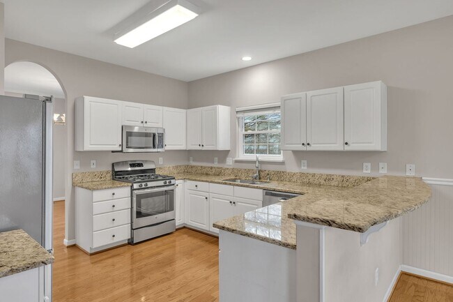 Building Photo - Spotless home for rent in sought after Fie...