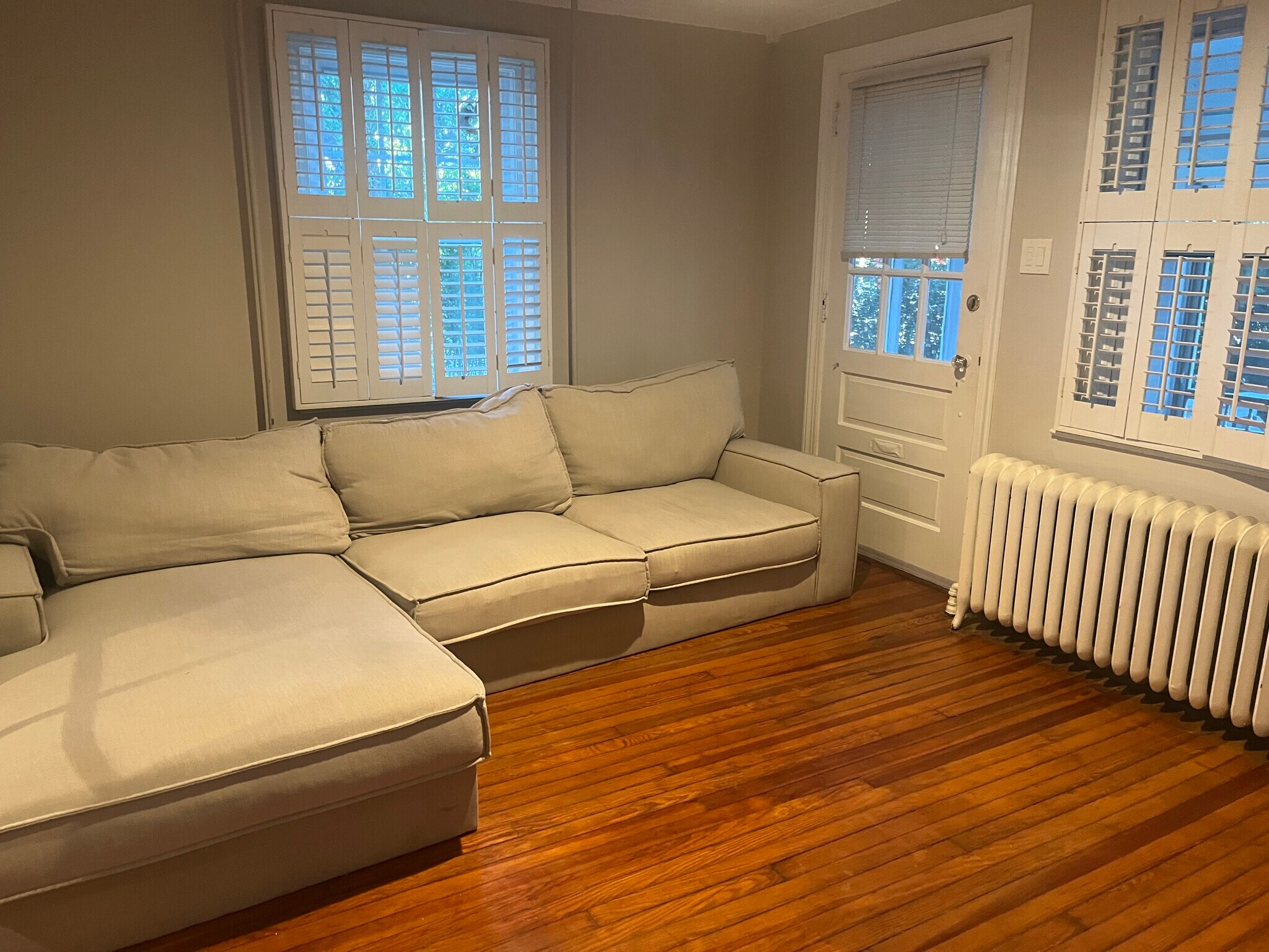 Building Photo - 126 S Bellevue Ave