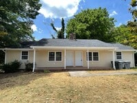 Building Photo - 1050