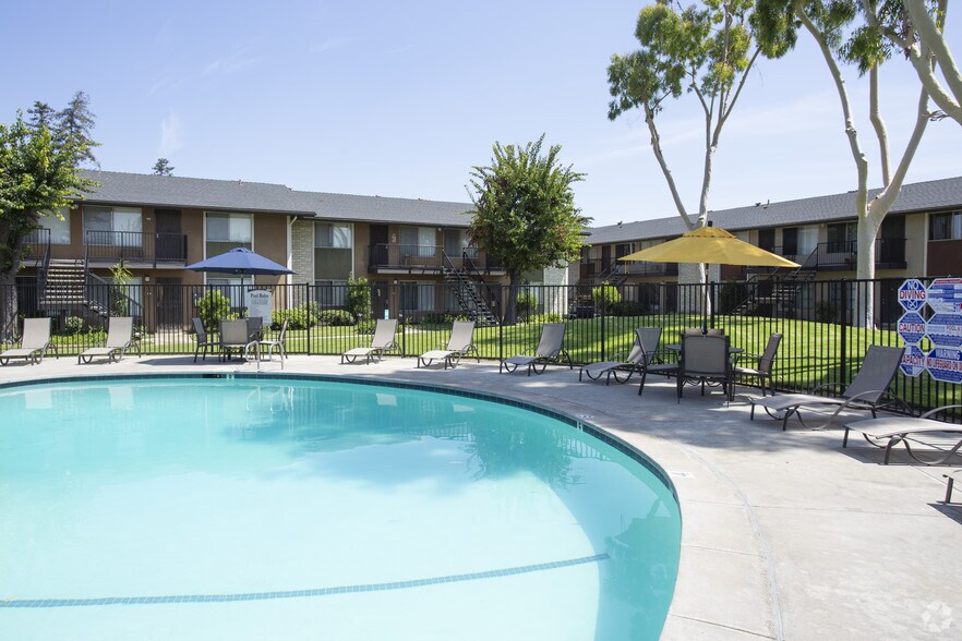 Peppertree Apartments 9091 Holder St Cypress CA 90630 Apartment Finder