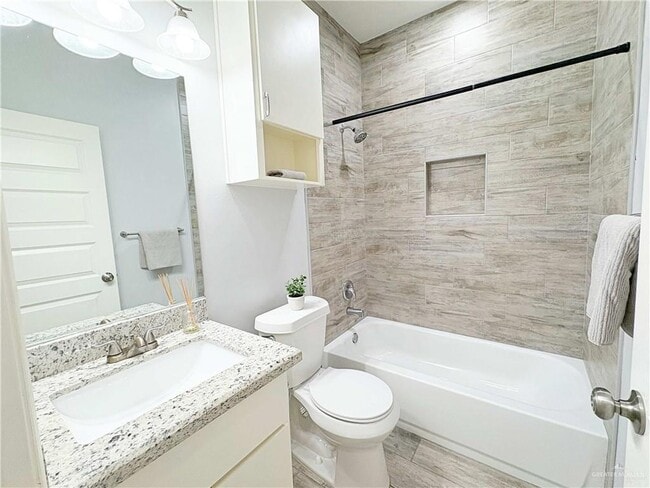 Building Photo - 11 West Dr