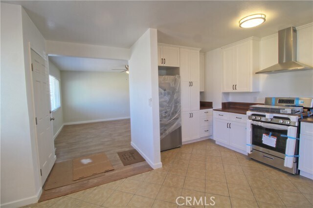 Building Photo - 7685 Sterling Ave