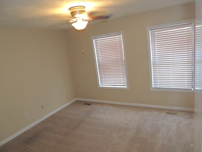 Building Photo - 1209 Huntsman Ct