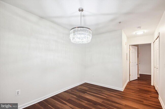 Building Photo - 2155 Scotts Crossing Ct