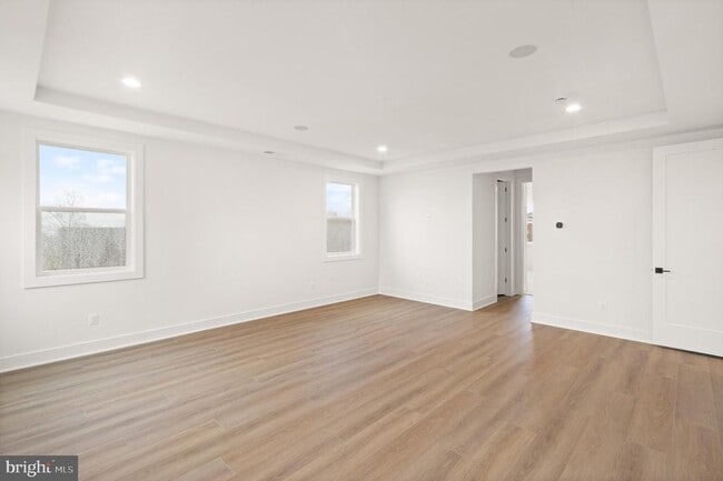 Building Photo - 849 N Manchester St