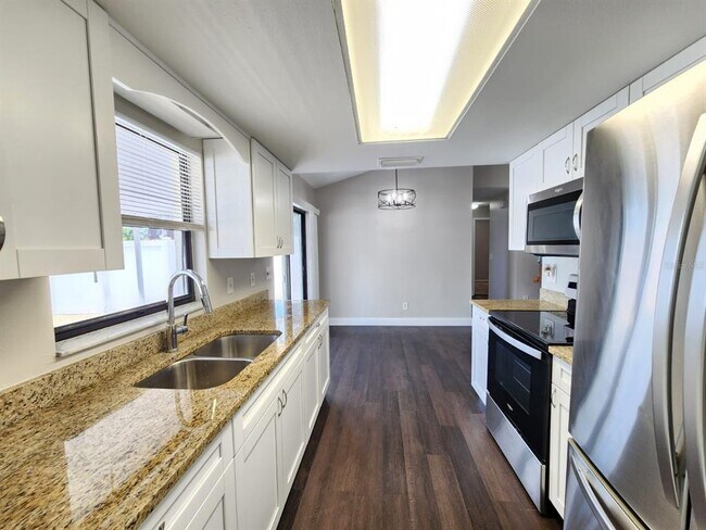Building Photo - 9051 Westby Ln