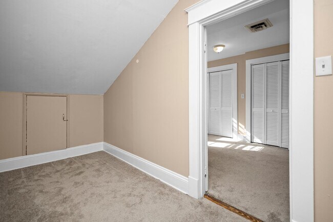 Building Photo - 437 Connecticut Ave