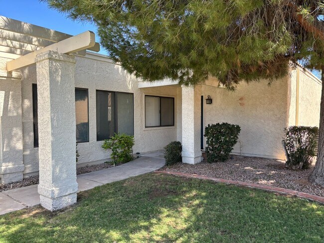 Building Photo - Discover a well-maintained 2-bedroom, 2-bath home in Leisure World A 45+ Active Adult Resort Comm...