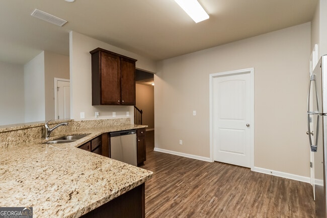 Building Photo - 1232 Faye Ct