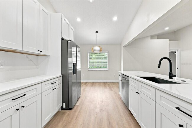 Building Photo - 2405 Appaloosa Cir