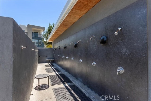 Building Photo - 352 Merit