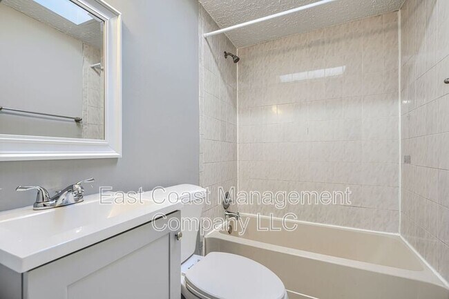 Building Photo - 3241 Bero Rd