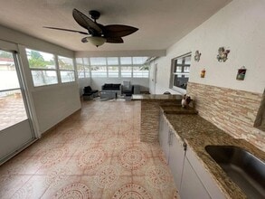 Building Photo - 2601 W Carandis Rd