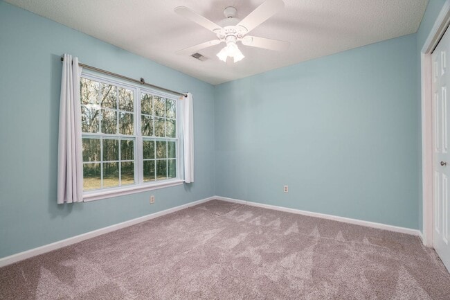 Building Photo - Your Modern West Ashley Retreat!