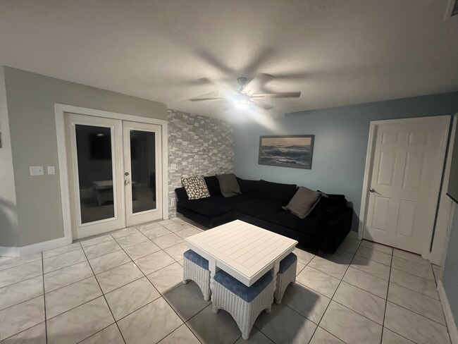 Building Photo - 702 134th St E