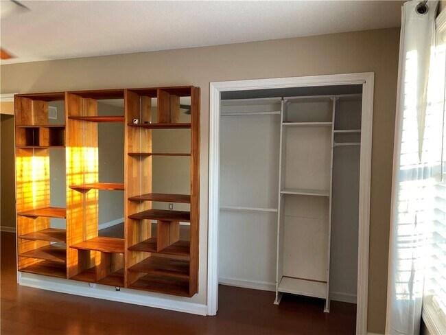 Building Photo - 8020 Sand Wedge Cir