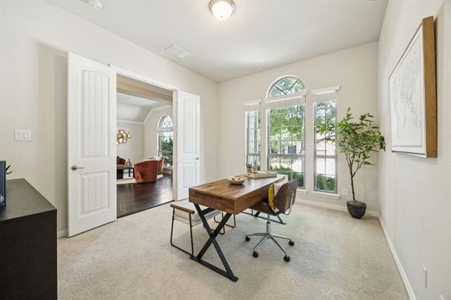 Building Photo - 501 Oak Point Dr