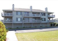 Building Photo - 2313 N Lumina Ave