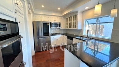 Building Photo - 2620 Vista Del Oro