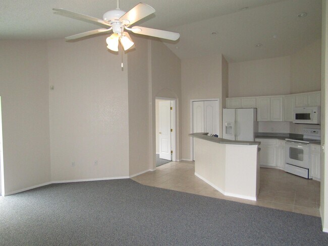Building Photo - 4425 Carillon Ct