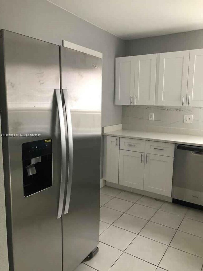 Building Photo - 9200 Andora Dr