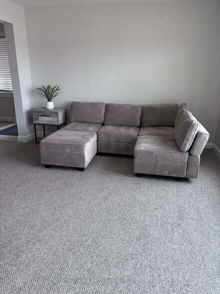 Living Room #1 - 4 N Pistakee Lake Rd