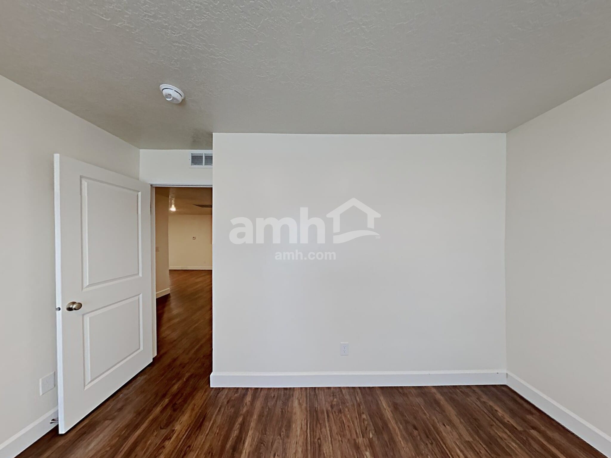 Building Photo - 1085 Wagon Way