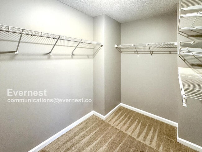 Building Photo - 6300 Crooked Creek Dr.