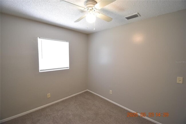 Building Photo - 4432 Tarpon Dr