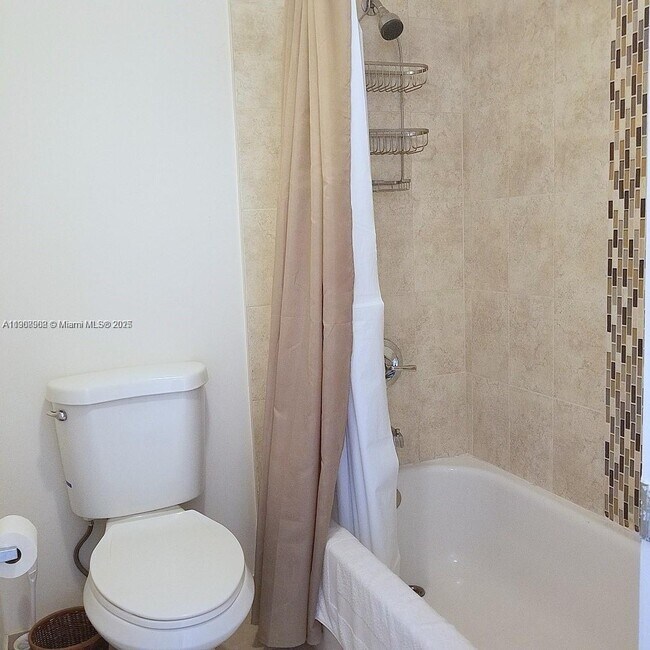 Building Photo - 17021 N Bay Rd