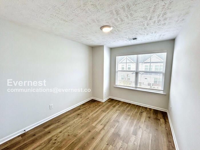 Building Photo - 227 Ansley Wy